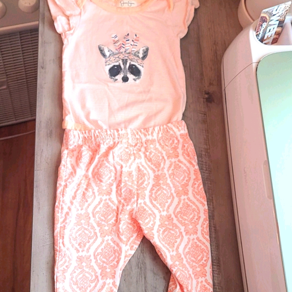 Peach 2-piece outfit